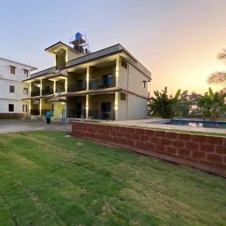 O'Nest Countryside Hotel Surai Exterior foto